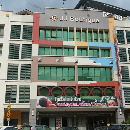 Jj Boutique Hotel - Damansara Perdana Petaling Jaya Esterno foto